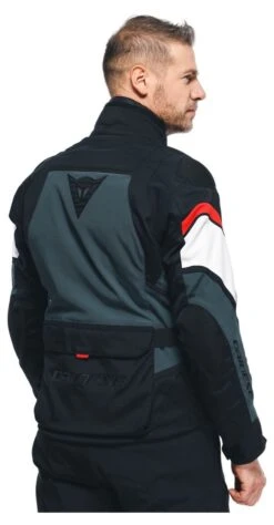 Dainese Carve Master 3 Gore-Tex Motorjas -Geselecteerde Motorkledingwinkels 024242 130 4 Dainese Carve Master 3 GTX Jacket