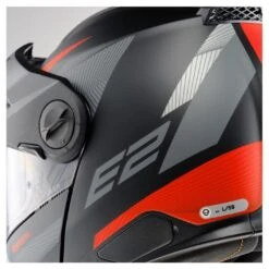 E2 Defender Motorhelm 11 E2 Defender Motorhelm -Geselecteerde Motorkledingwinkels 027769 130 5 Schuberth E2 Defender Helmet